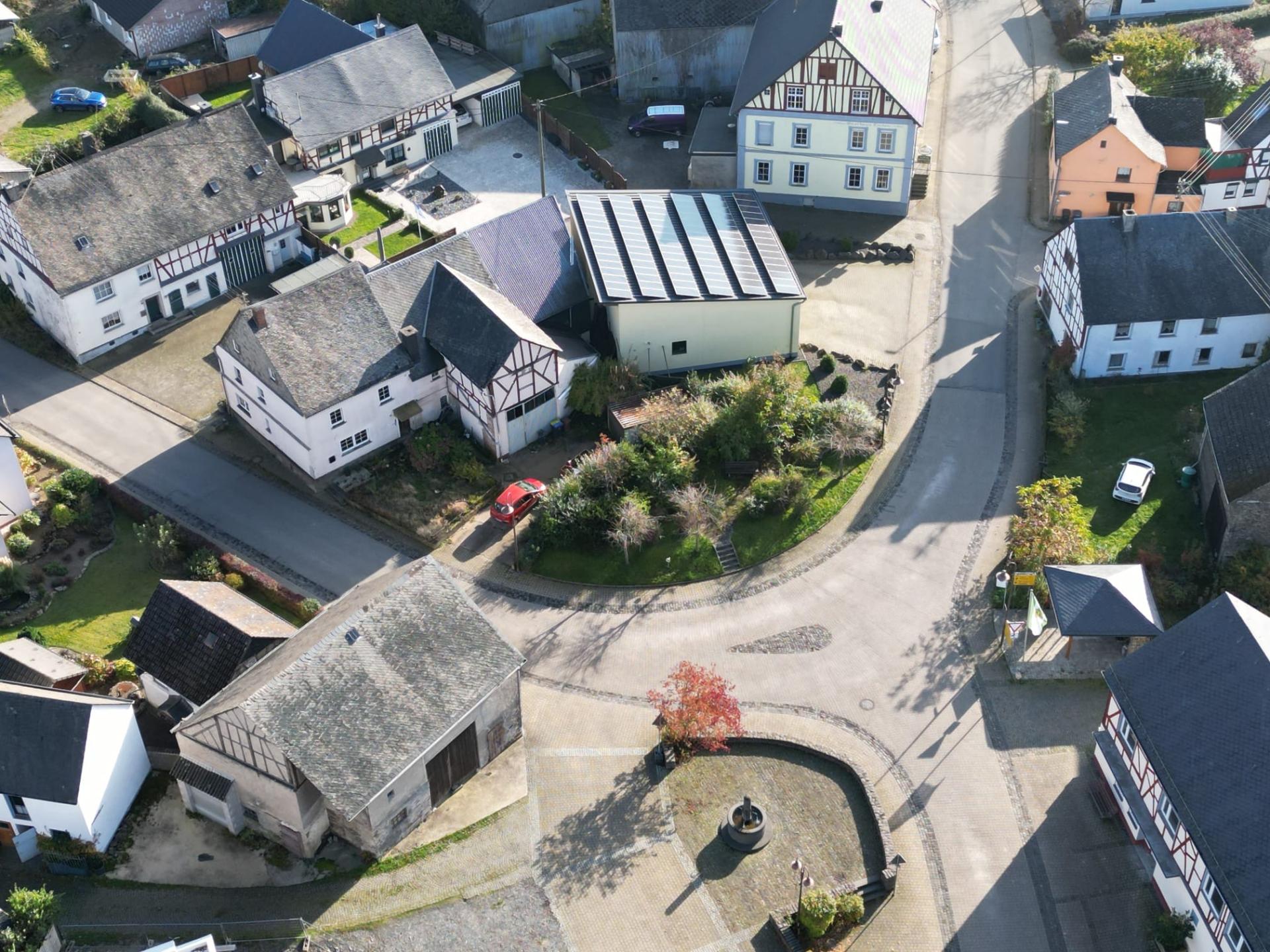 mittelstrimmig-drohne