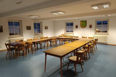 Der Versammlungsraum im Obergeschoss