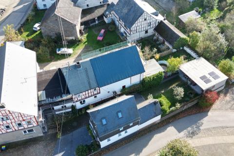 mittelstrimmig-drohne