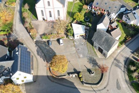 mittelstrimmig-drohne